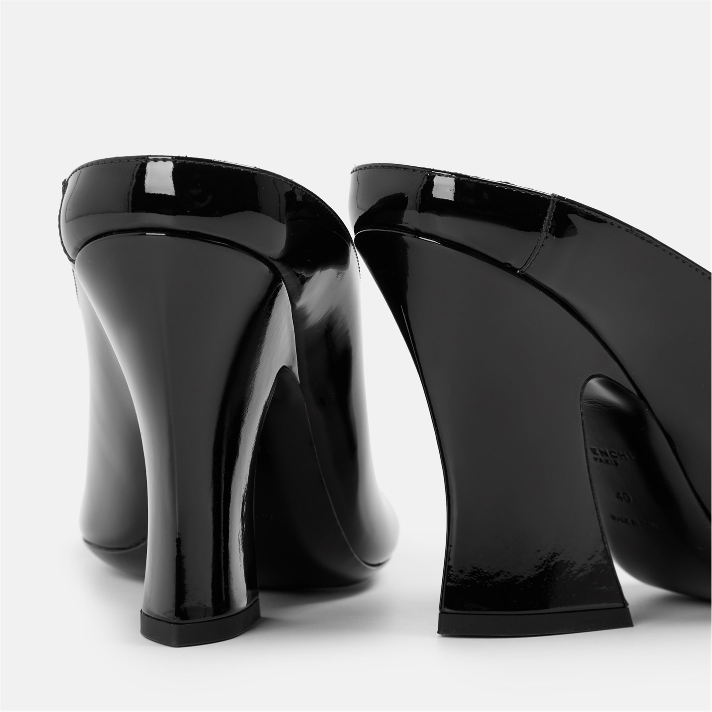 Givenchy Black Calf Leather Bos Taurus Mules