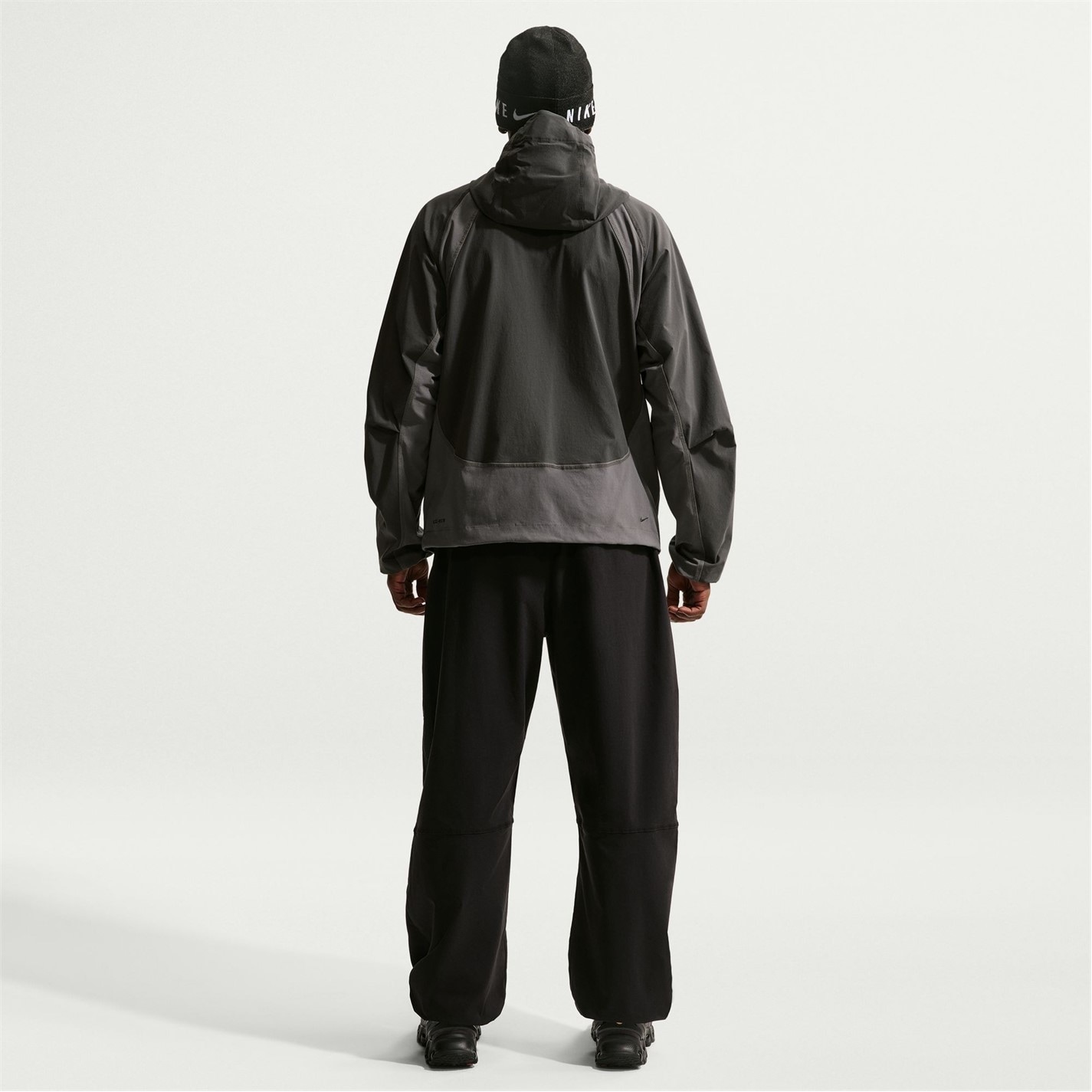 Sn64 NIKE | Nike Tech Pant Sn64 | Men | Closed Hem Poly Tracksuit Bottoms ...