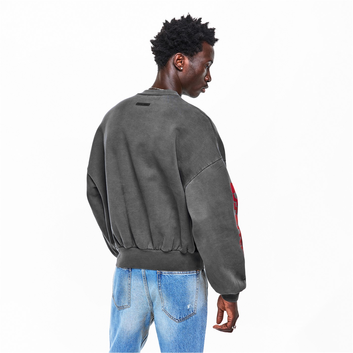 FEAR OF GOD ESSENTIALS | FGE Chicago Crew Sn62 | Men | Iron/Red ...