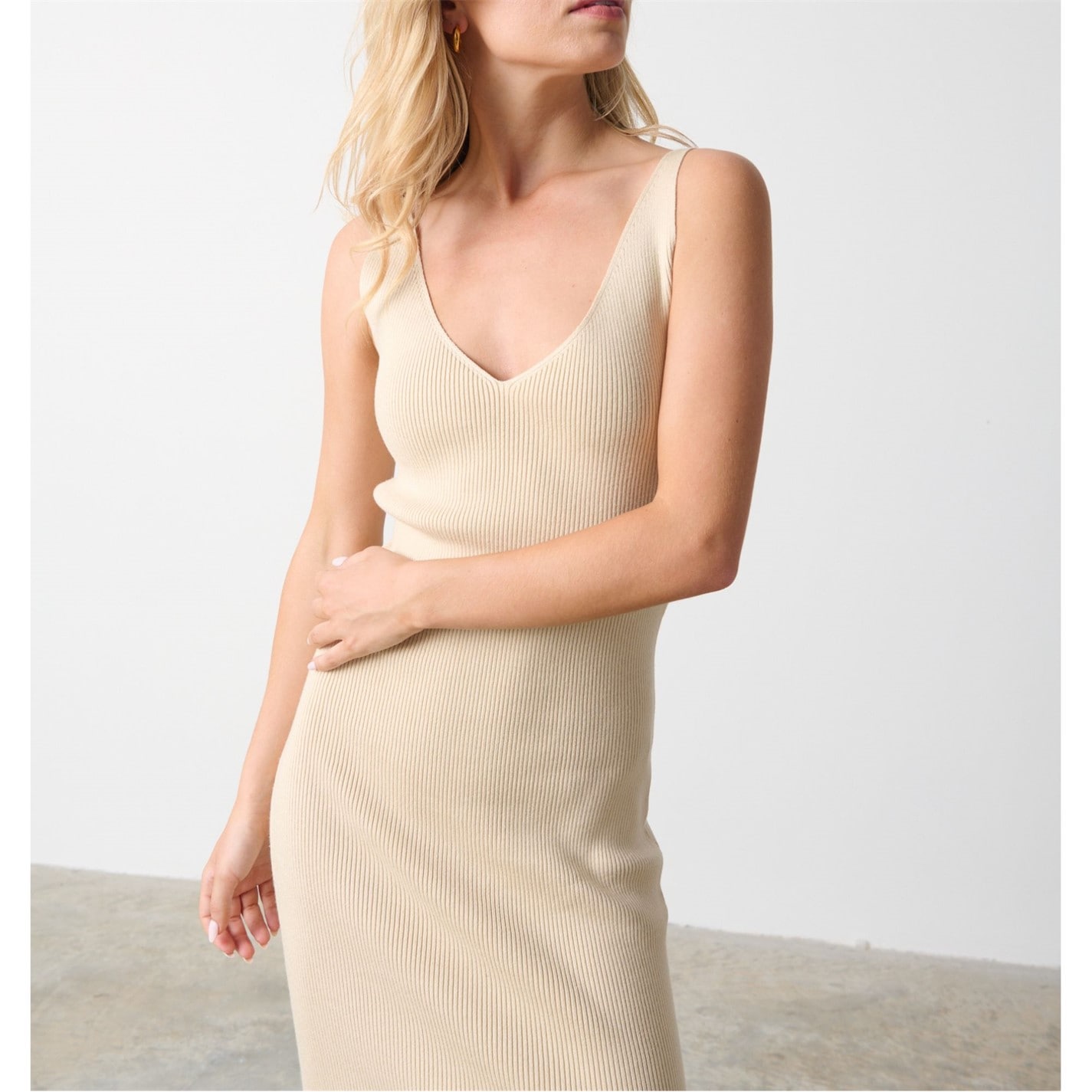 what nail color goes with beige dress Dove Beige main image 1