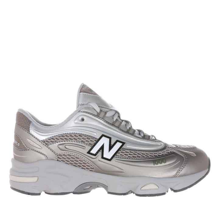 New Balance Boys Brown M1000 Trainers Juniors Size 5.5