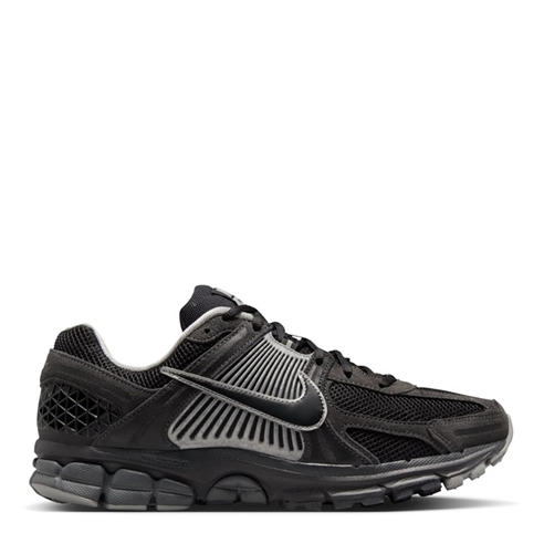 NIKE - Zoom Vomero 5 Trainers