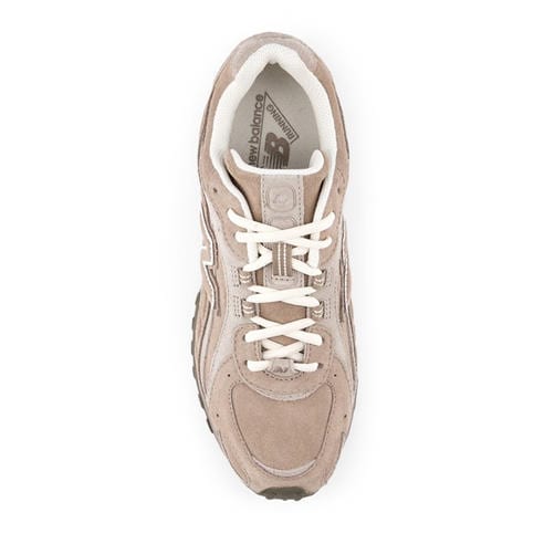 NEW BALANCE - 204 Trainers