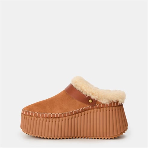 CHLOE - Nama Sneakers