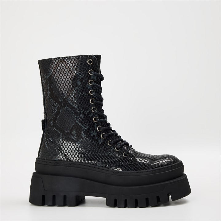 Steve Madden Women's Black Madden Coast