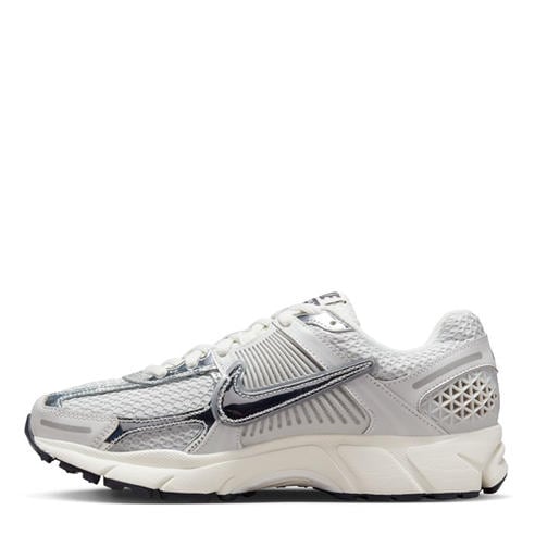 NIKE - Nike Zoom Vomero 5 Trainers
