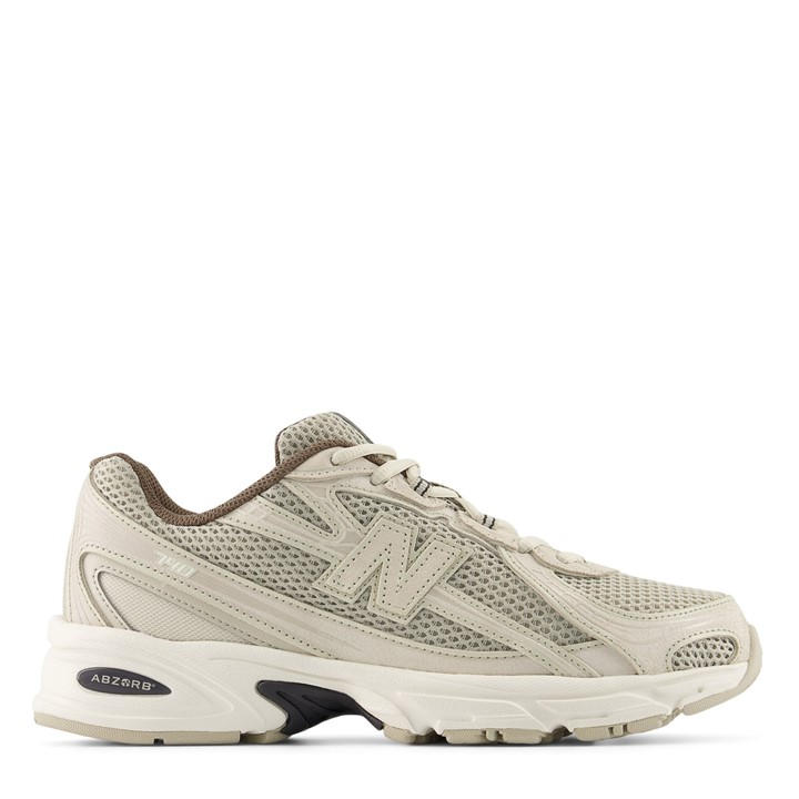 New Balance Women's Beige 740 Trainers