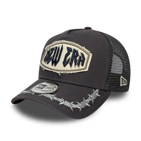 NEW ERA - Distressed Patch Adjustable Trucker Cap