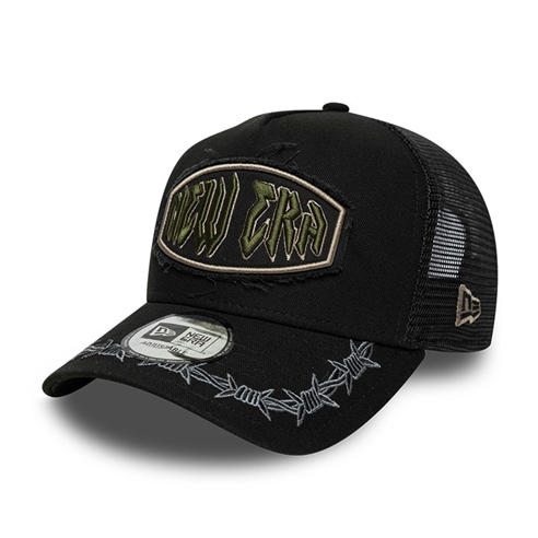 NEW ERA - Distressed Patch Adjustable Trucker Cap