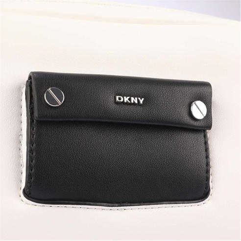 DKNY - Ara Camera Dz Crossbody Bag