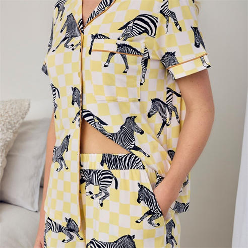 Chelsea Peers - Women's Shorts and Short-Sleeve Top Pyjama Set