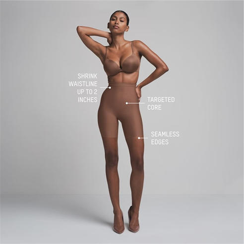 SKIMS - SKIMS Body MR Short Ld61