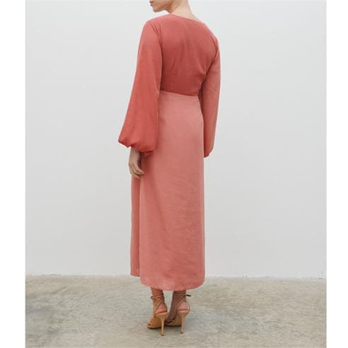 Pretty Lavish - Women's Friena Knot Contrast Long-Sleeve V-Neck Midaxi Dress