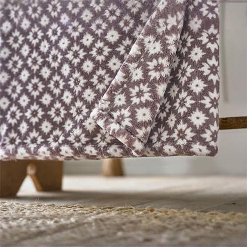 The Lyndon Company - Harlington Sofa Throws