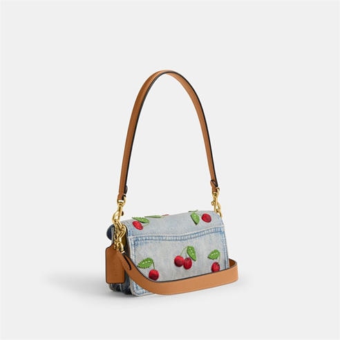 Coach - Tabby 20 Shoulder Bag