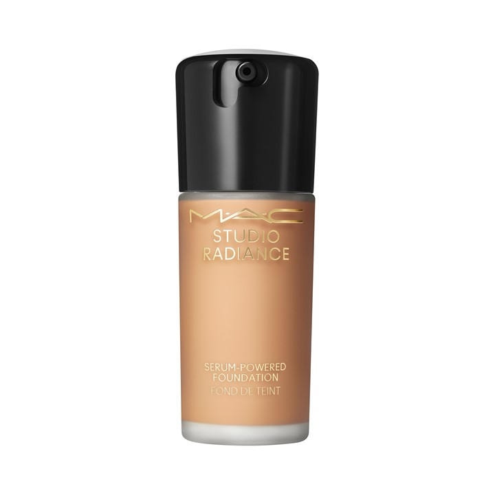 Mac  Studio Radiance Serum-Powered™ Foundation