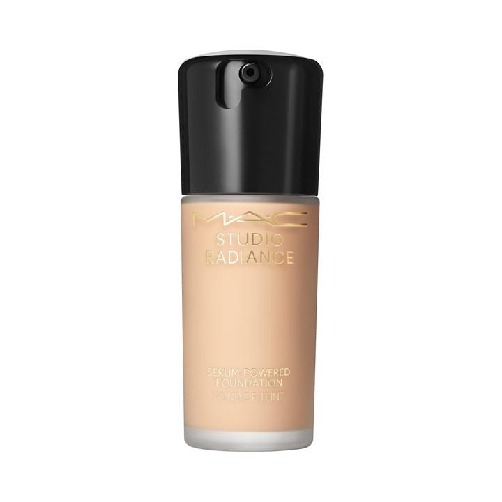 Mac  Studio Radiance Serum-Powered™ Foundation