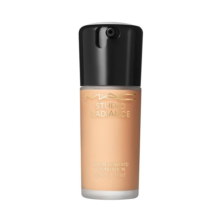 Mac  Studio Radiance Serum-Powered™ Foundation
