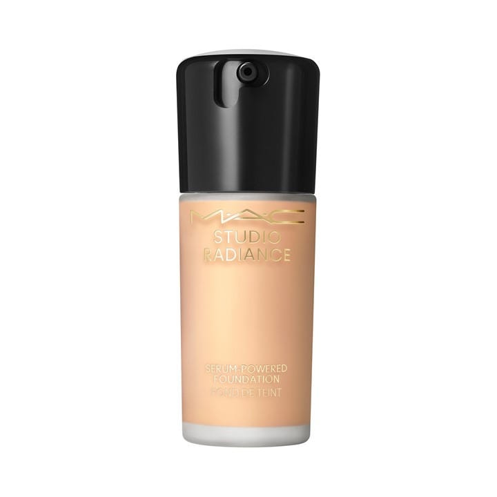 Mac  Studio Radiance Serum-Powered™ Foundation