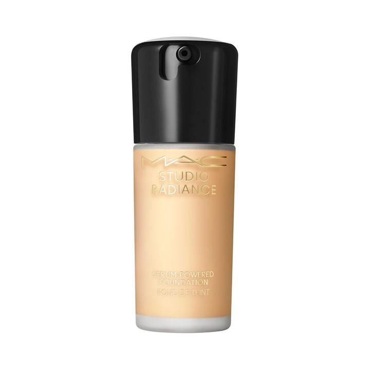 Mac  Studio Radiance Serum-Powered™ Foundation