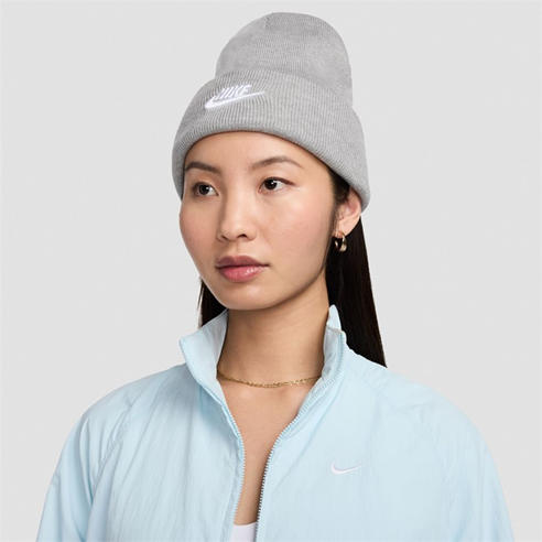 Nike - Nike NSW Peak Beanie Sn71