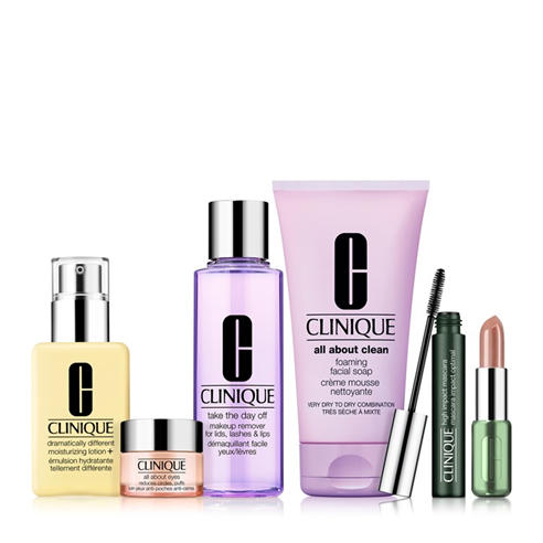 Clinique - Glowing Skin Must-Haves Skincare Gift Set - Worth £175